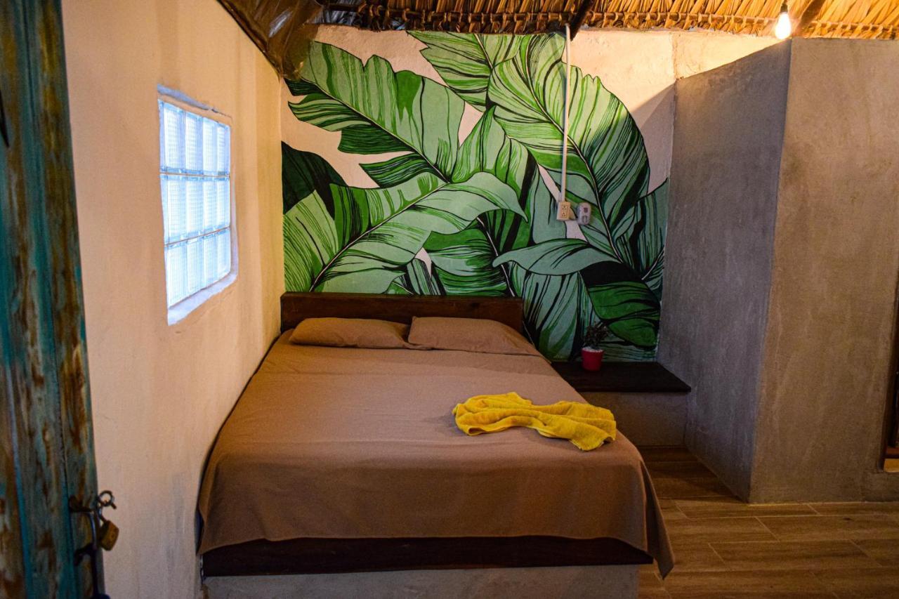 Hotel El Delfin Монтерико Екстериор снимка