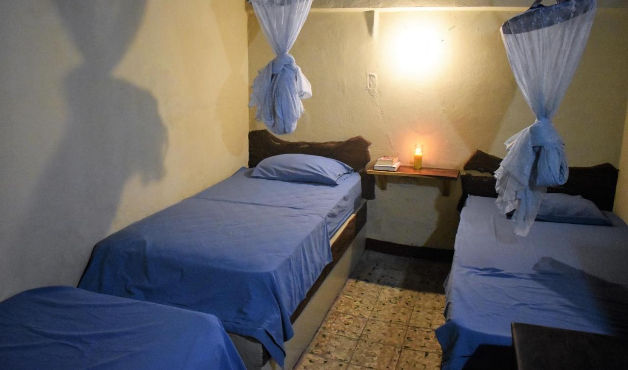 Hotel El Delfin Монтерико Екстериор снимка