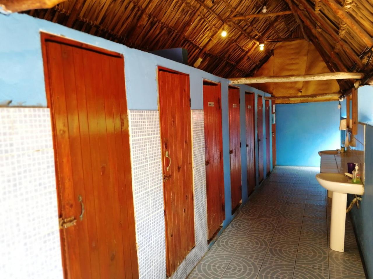 Hotel El Delfin Монтерико Екстериор снимка